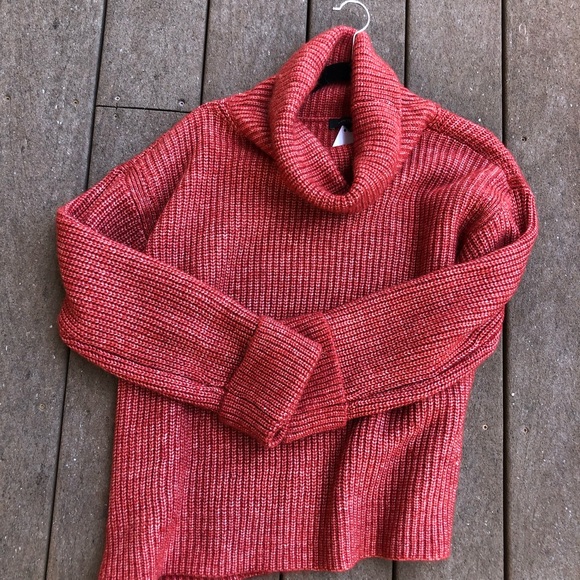 Ann Taylor Sweaters - Ann Taylor Sweater